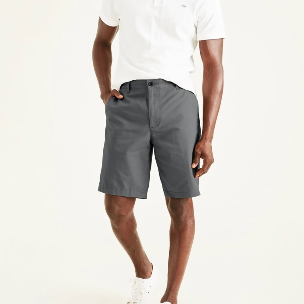 Dockers Men’s Grey “Perfect” 10.5” Shorts in “Sea Cliff” Grey, Size W33